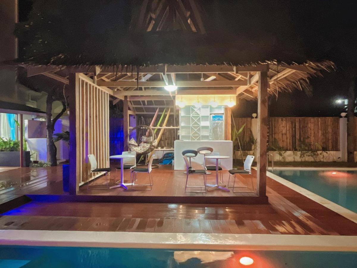 Siargao Seasky Resort Catangnan Exterior foto